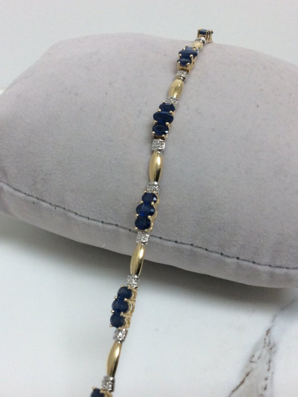 Lady's 14k Yellow Real Gold  Oval Sapphire Diamond Bracelet 10.10gr   4ct